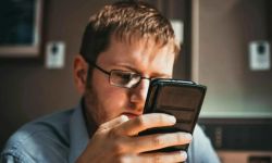 تأثير "صادم" لعدم استخدام الهاتف الذكي لمدة 3 أيام على الدماغ